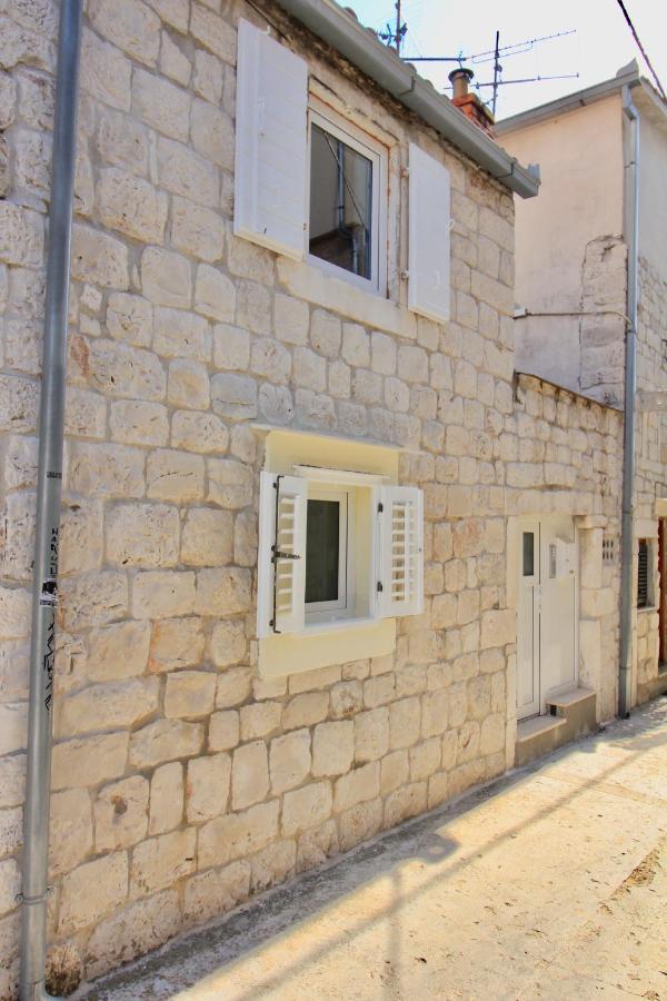 Town House In The Centre Of Historic Trogir Exterior foto