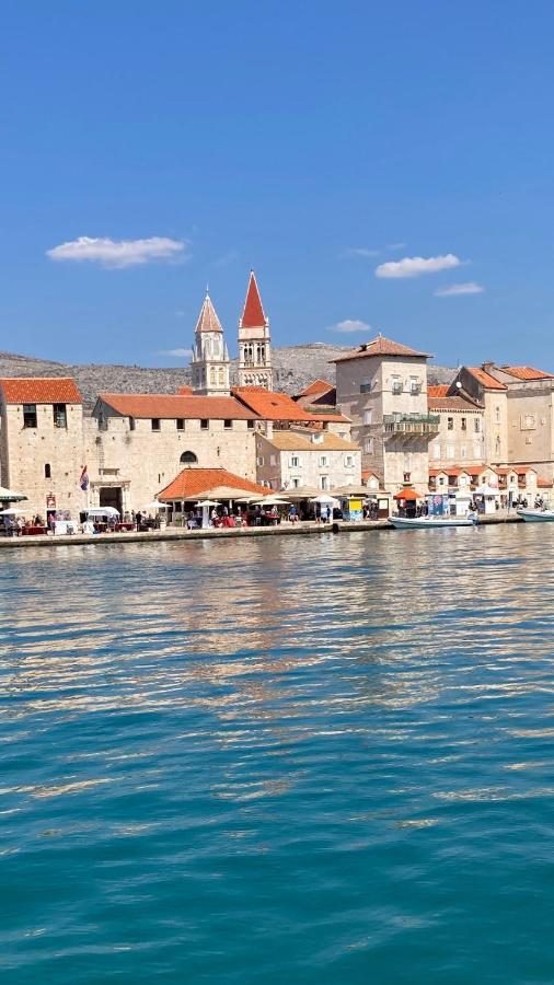 Town House In The Centre Of Historic Trogir Exterior foto